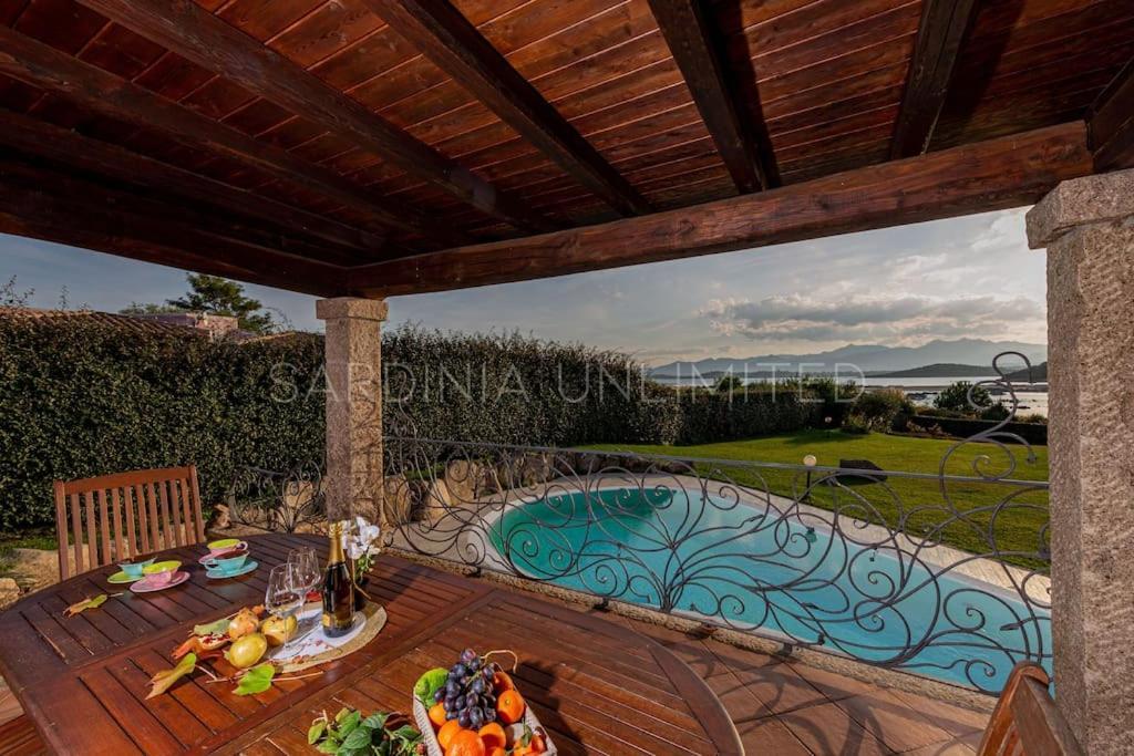 Villa Domus Ardea Капо-Кода-Кавальо Экстерьер фото